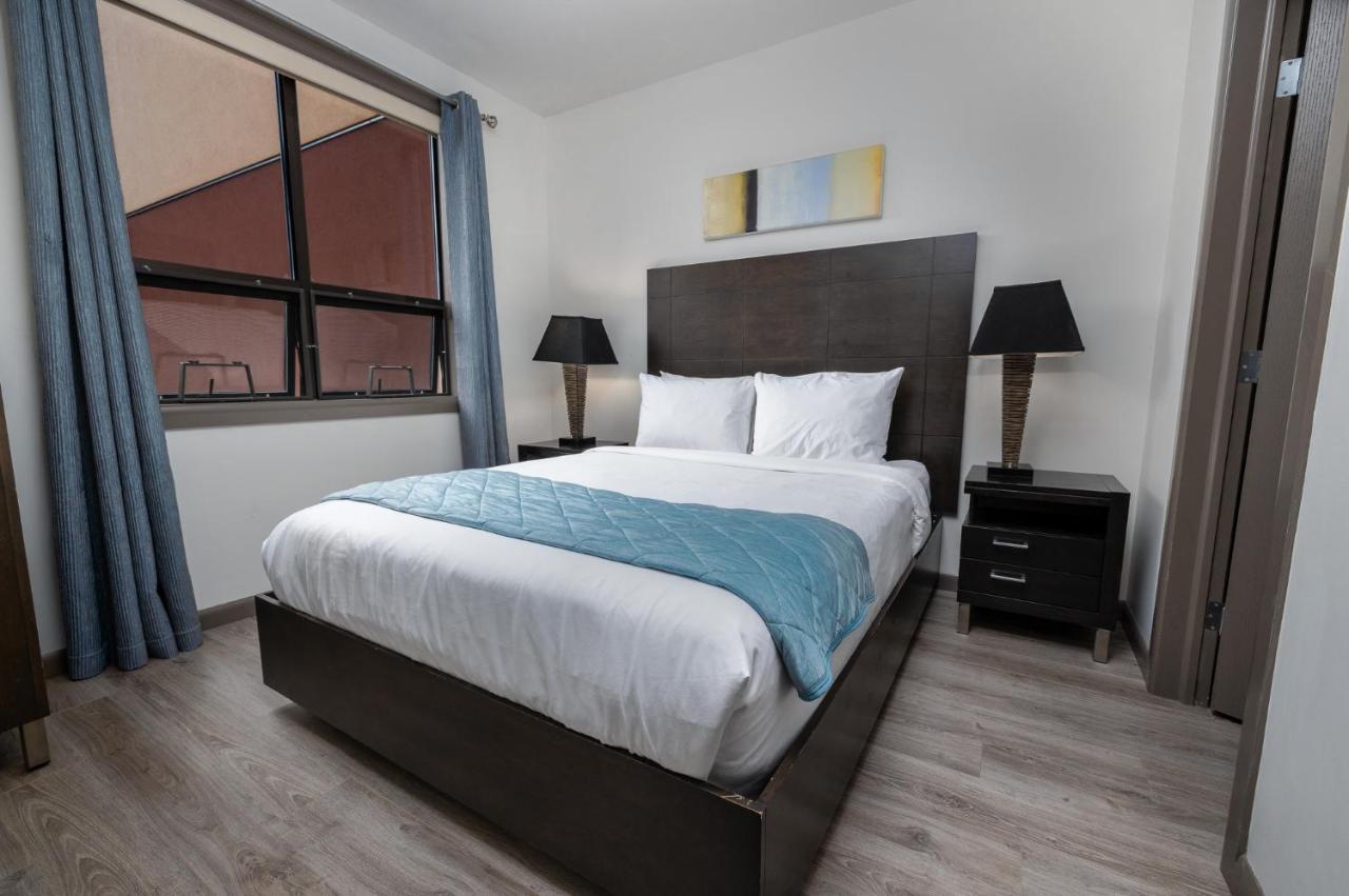 Upgraded Lakeside Resort Dream Vacation Home Келоуна Екстер'єр фото